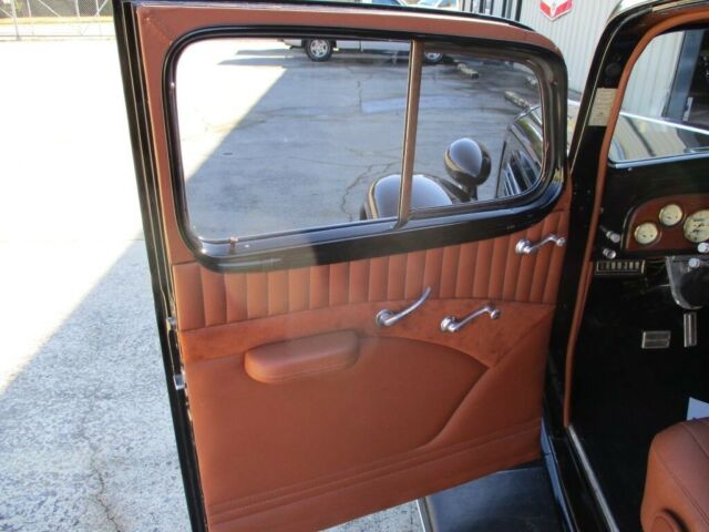 Buick Sedan 1935 image number 17