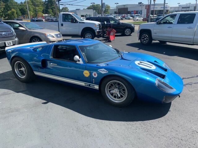 Ford GT40 1965 image number 2