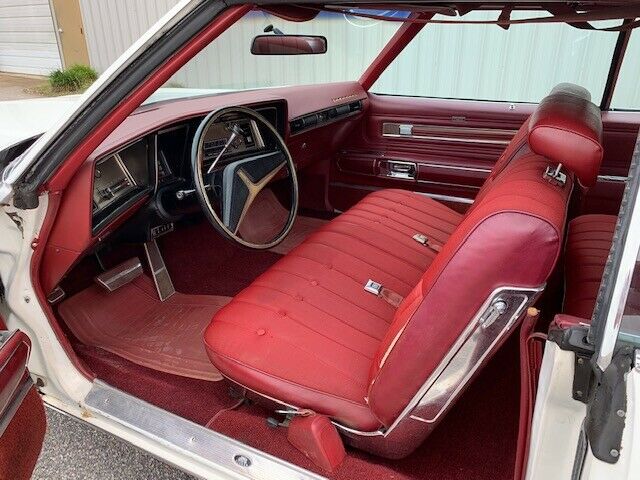 Oldsmobile Toronado 1973 image number 31