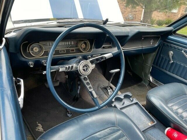 Ford Mustang 1965 image number 20