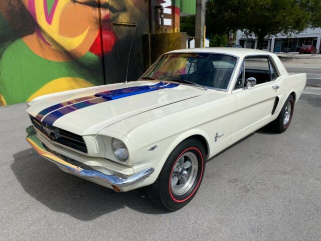 Ford Mustang 1965 image number 0