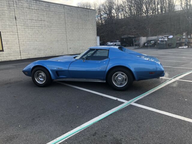 Chevrolet Corvette 1976 image number 14