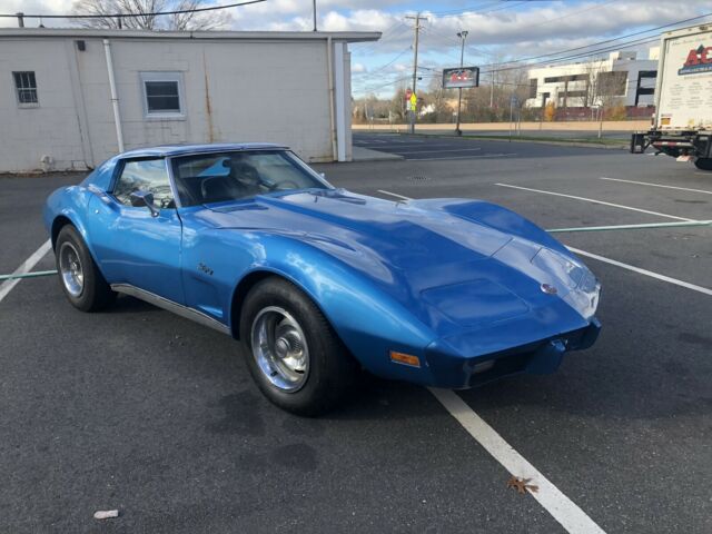 Chevrolet Corvette 1976 image number 28