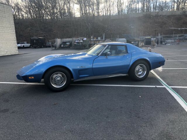 Chevrolet Corvette 1976 image number 37