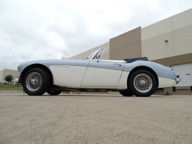 Austin Healey 3000 1967 image number 22