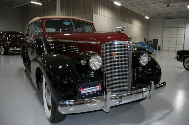 Cadillac Convertible 4dr Sedan 1938 image number 13