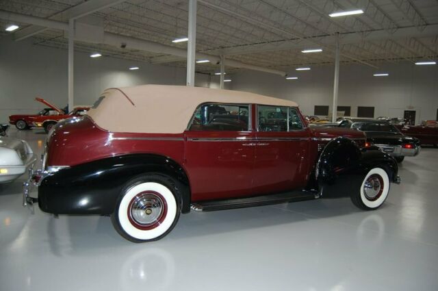 Cadillac Convertible 4dr Sedan 1938 image number 27