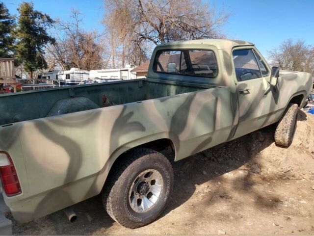 Dodge Power Wagon 1977 image number 31