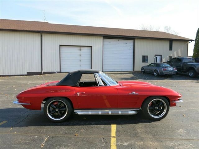 Chevrolet Corvette 1963 image number 38