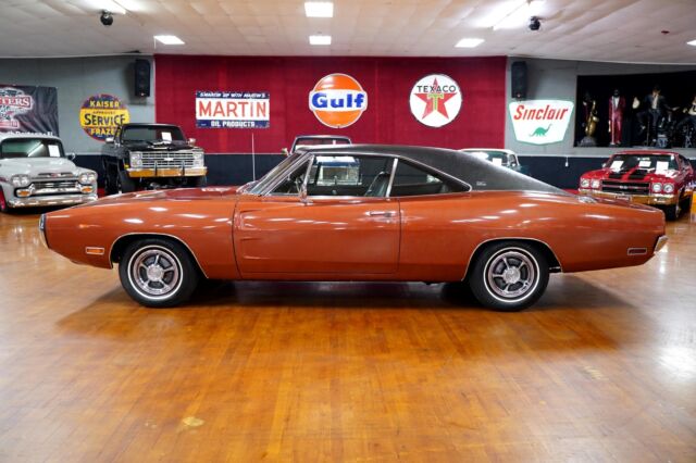 Dodge Charger 1970 image number 14