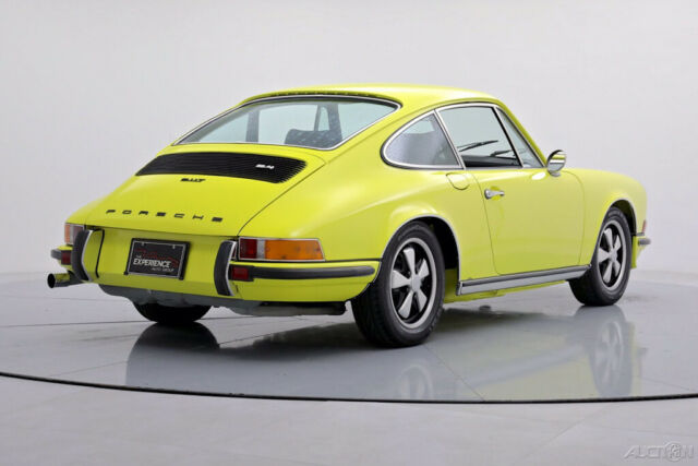 Porsche 911 1972 image number 4