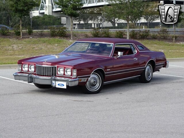 Ford Thunderbird 1975 image number 2