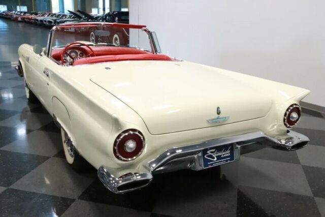 Ford Thunderbird 1957 image number 10