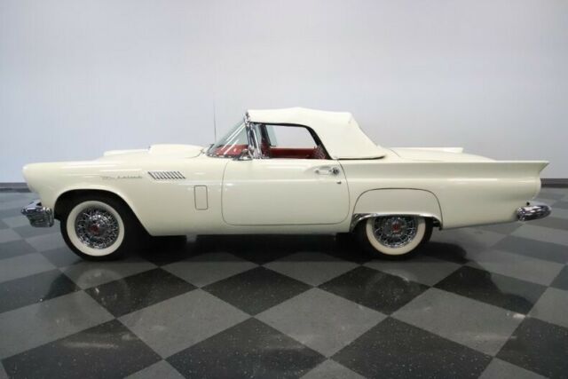 Ford Thunderbird 1957 image number 23