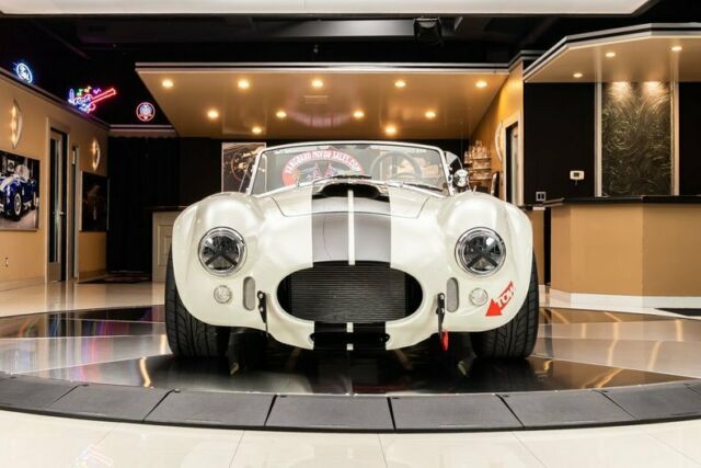 Shelby Cobra 1965 image number 29