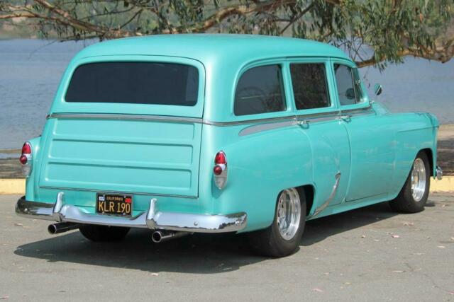 Chevrolet 150 Handyman Wagon 1953 image number 9