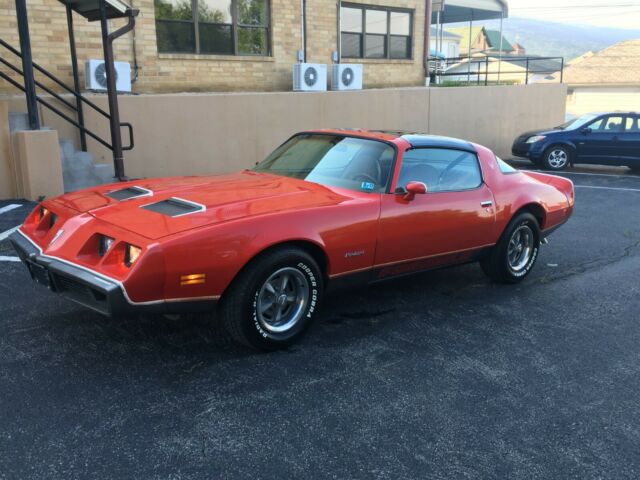 Pontiac Firebird 1979 image number 0