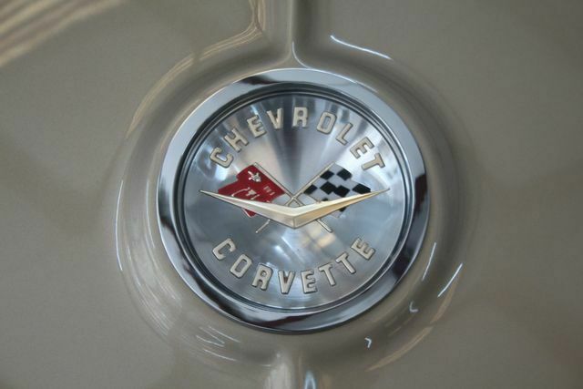 Chevrolet Corvette 1961 image number 19