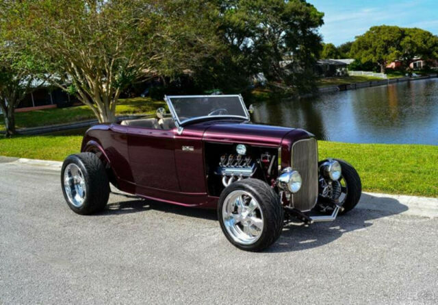 Ford Roadster 1932 image number 2