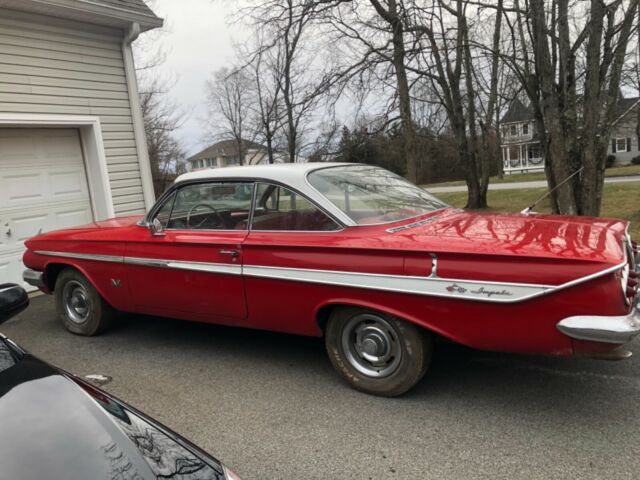 Chevrolet Impala 1961 image number 28