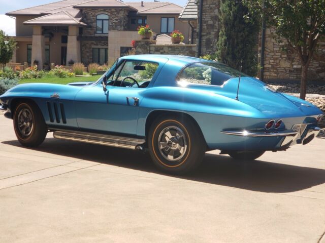 Chevrolet Corvette 1966 image number 18