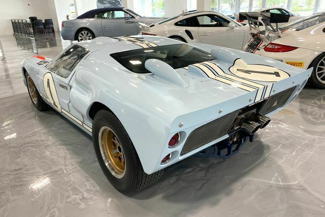 Ford GT 40 1966 image number 5