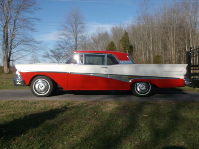 Ford Fairlane 1958 image number 1