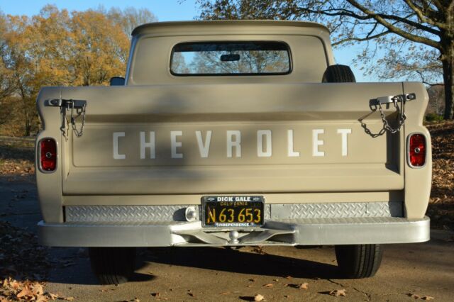 Chevrolet C-10 1964 image number 31