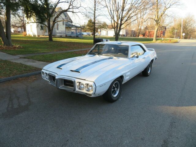 Pontiac Firebird 1969 image number 1