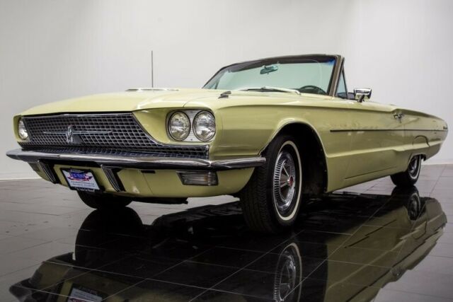 Ford Thunderbird 1966 image number 41