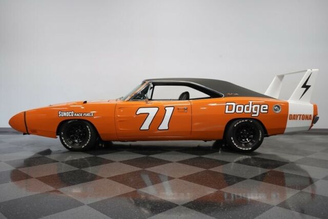 Dodge Charger 1970 image number 26