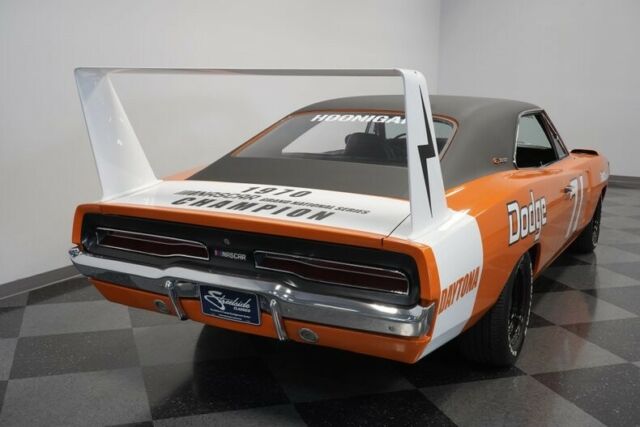 Dodge Charger 1970 image number 36