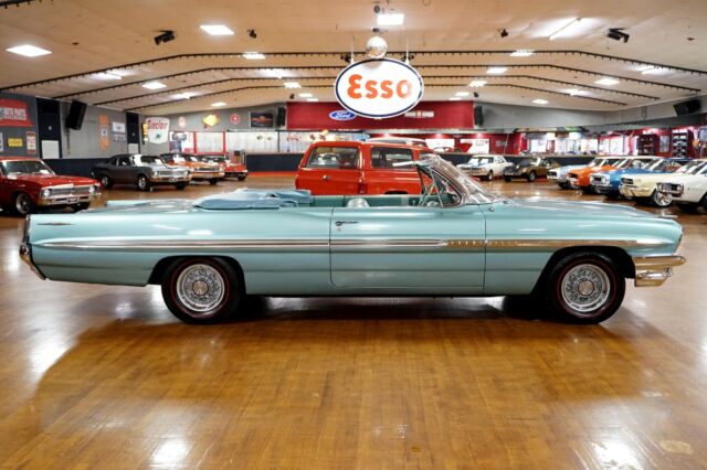 Pontiac Bonneville 1961 image number 19