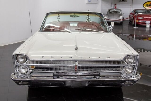 Plymouth Fury 1965 image number 2