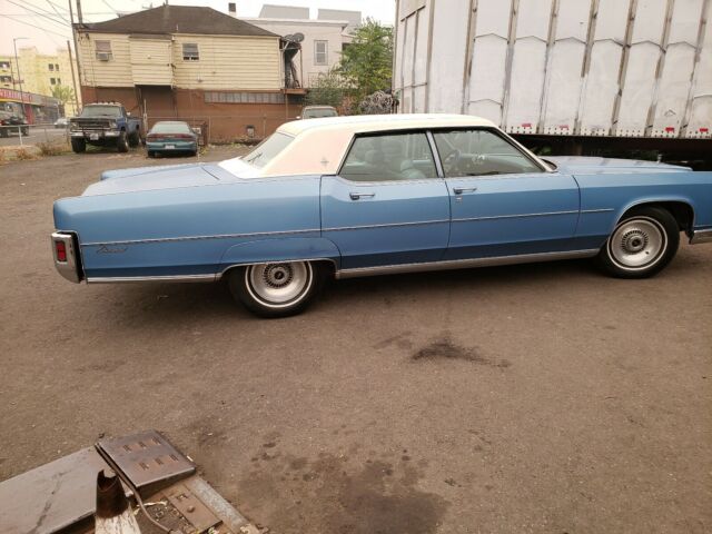 Lincoln Continental 1973 image number 2