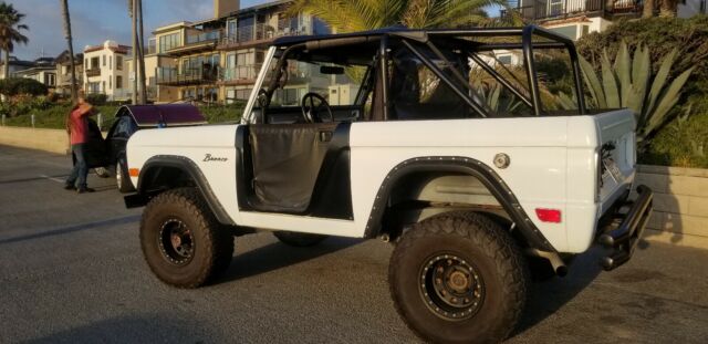 Ford Bronco 1968 image number 29