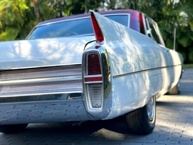 Cadillac DeVille 1963 image number 9