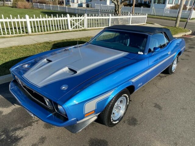 Ford Mustang 1973 image number 27