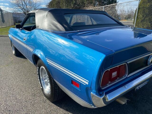 Ford Mustang 1973 image number 9