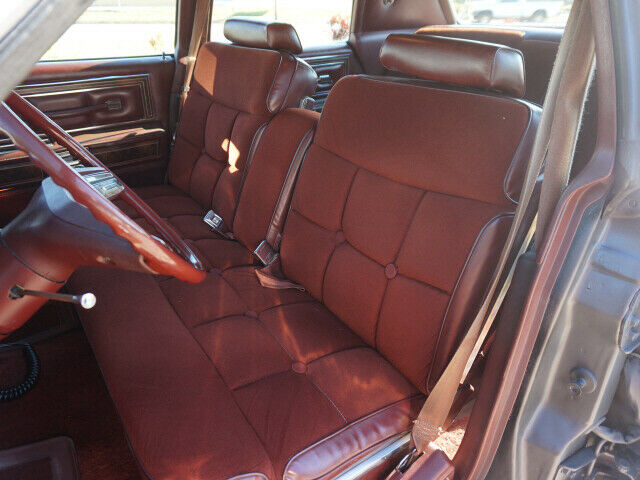 Lincoln Continental 1978 image number 22