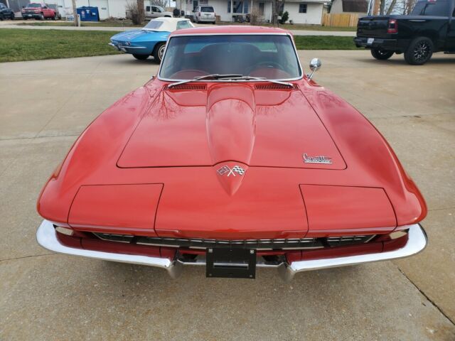 Chevrolet Corvette 1966 image number 2