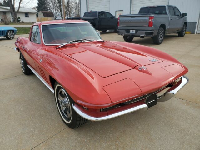 Chevrolet Corvette 1966 image number 27