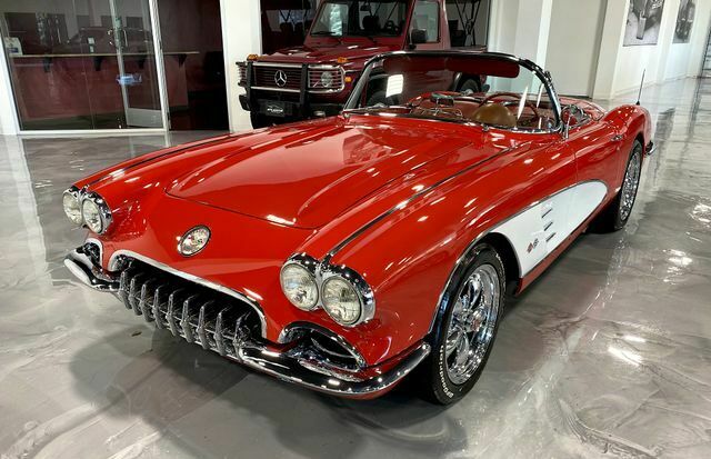 Chevrolet Corvette 1960 image number 1