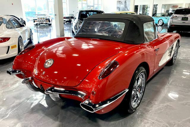 Chevrolet Corvette 1960 image number 12