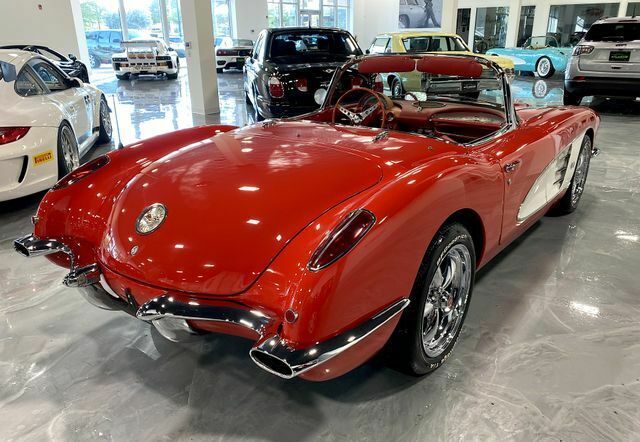 Chevrolet Corvette 1960 image number 2