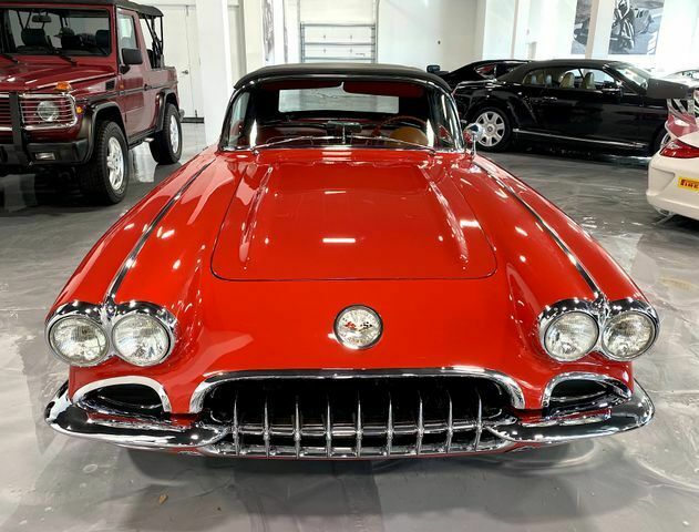 Chevrolet Corvette 1960 image number 38