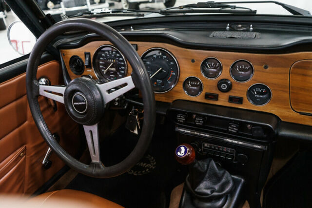 Triumph TR-6 1974 image number 11