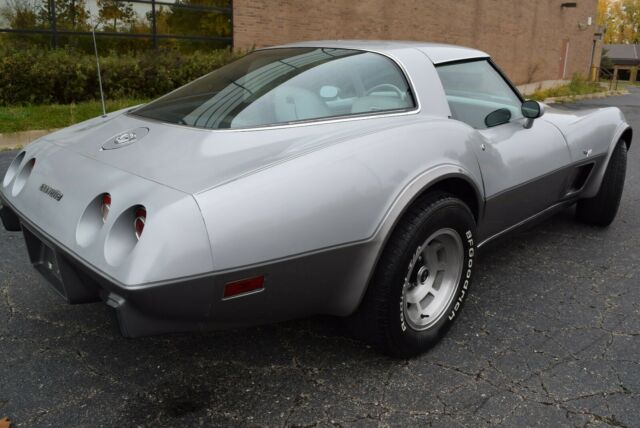 Chevrolet Corvette 1978 image number 28