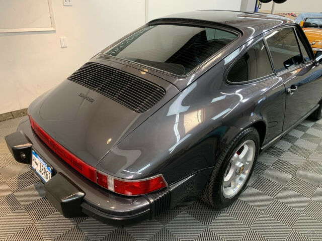 Porsche 911 1976 image number 21