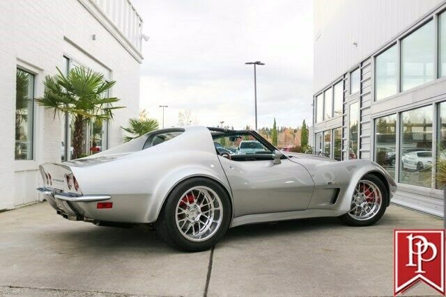 Chevrolet Corvette 1973 image number 13